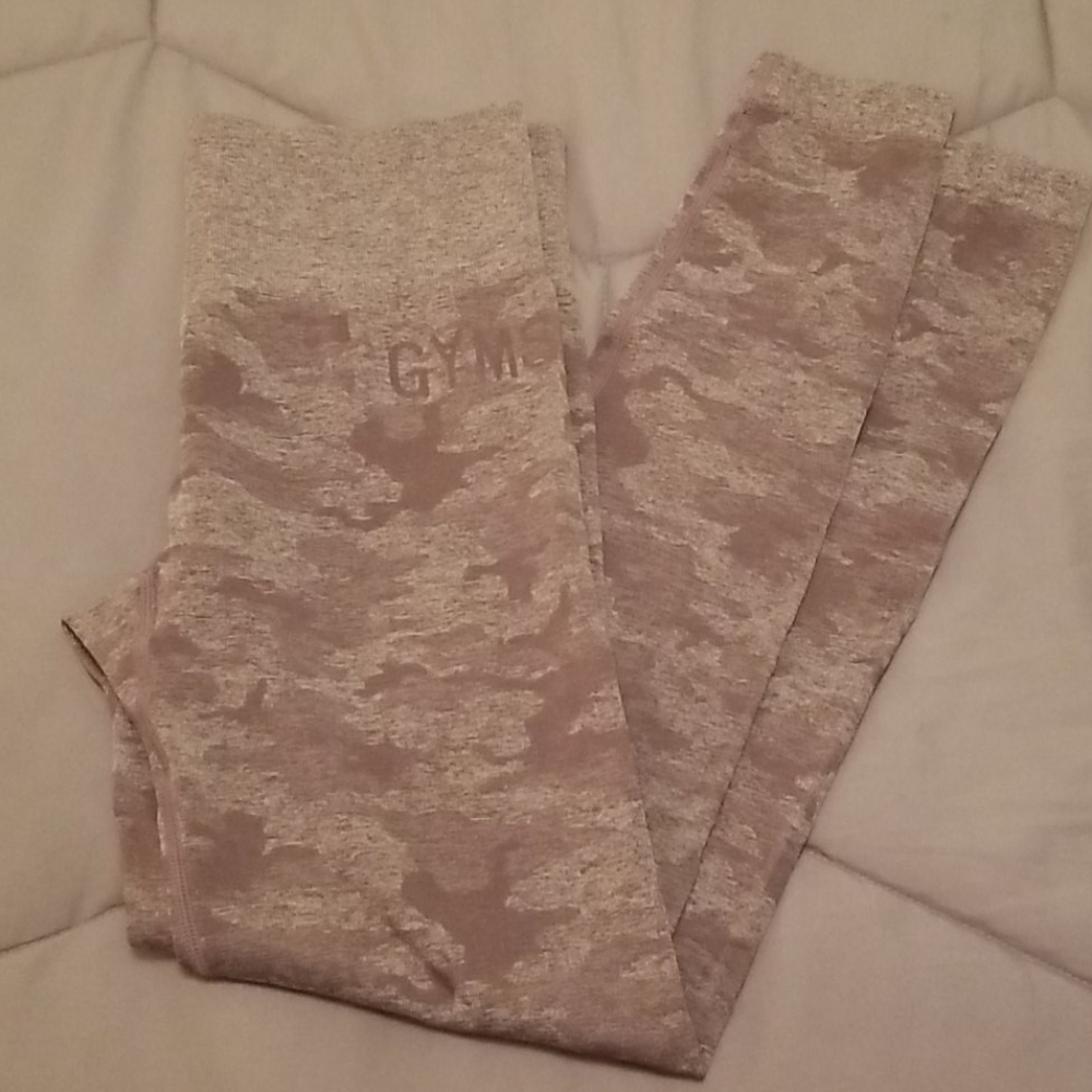 GYMSHARK CAMO LEGGINGS - PURPLE
